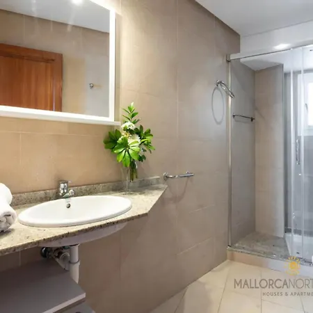 Tonia - Primera Linea En Pine Walk